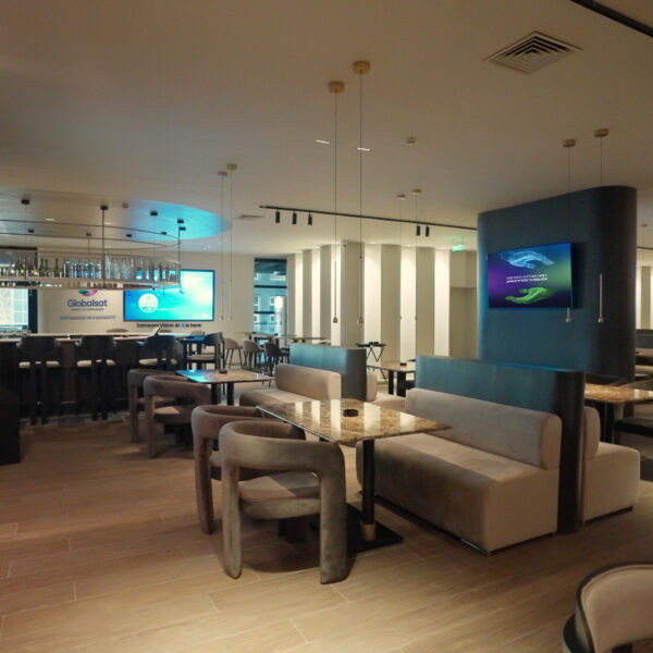 Globalsat_showroom2